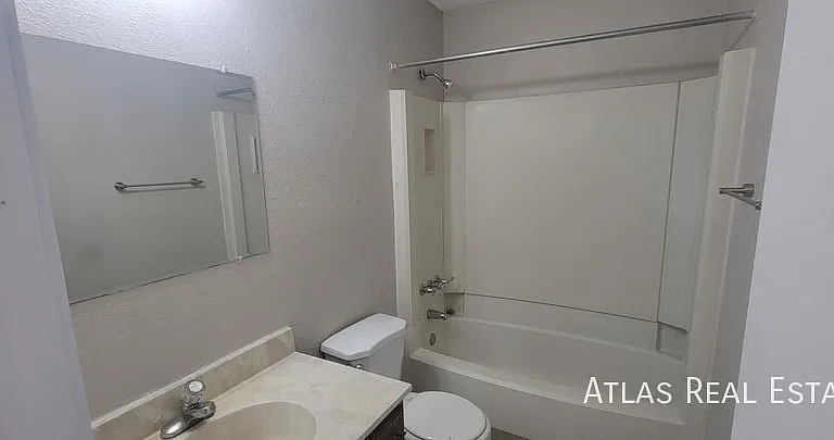 17312 E 48th Terrace Ct S — Photo 4