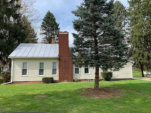 side of house - looking from the driveway