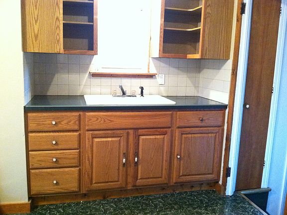 4th image of 5102 Whitethorn Ave