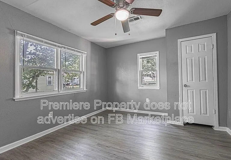 807 S Savage St — Photo 9