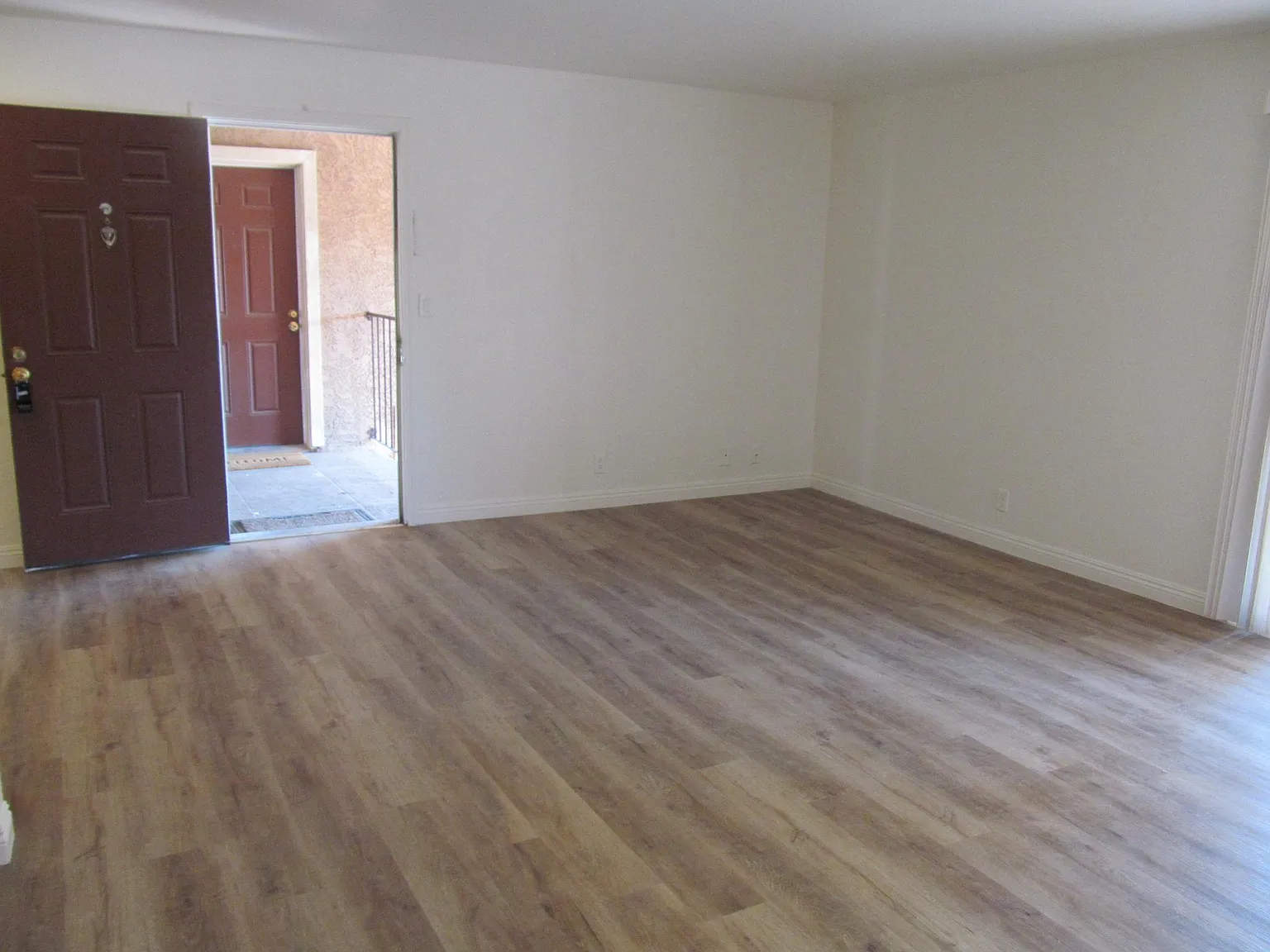 2 bed, 816 sqft, $1,150 — Photo 4