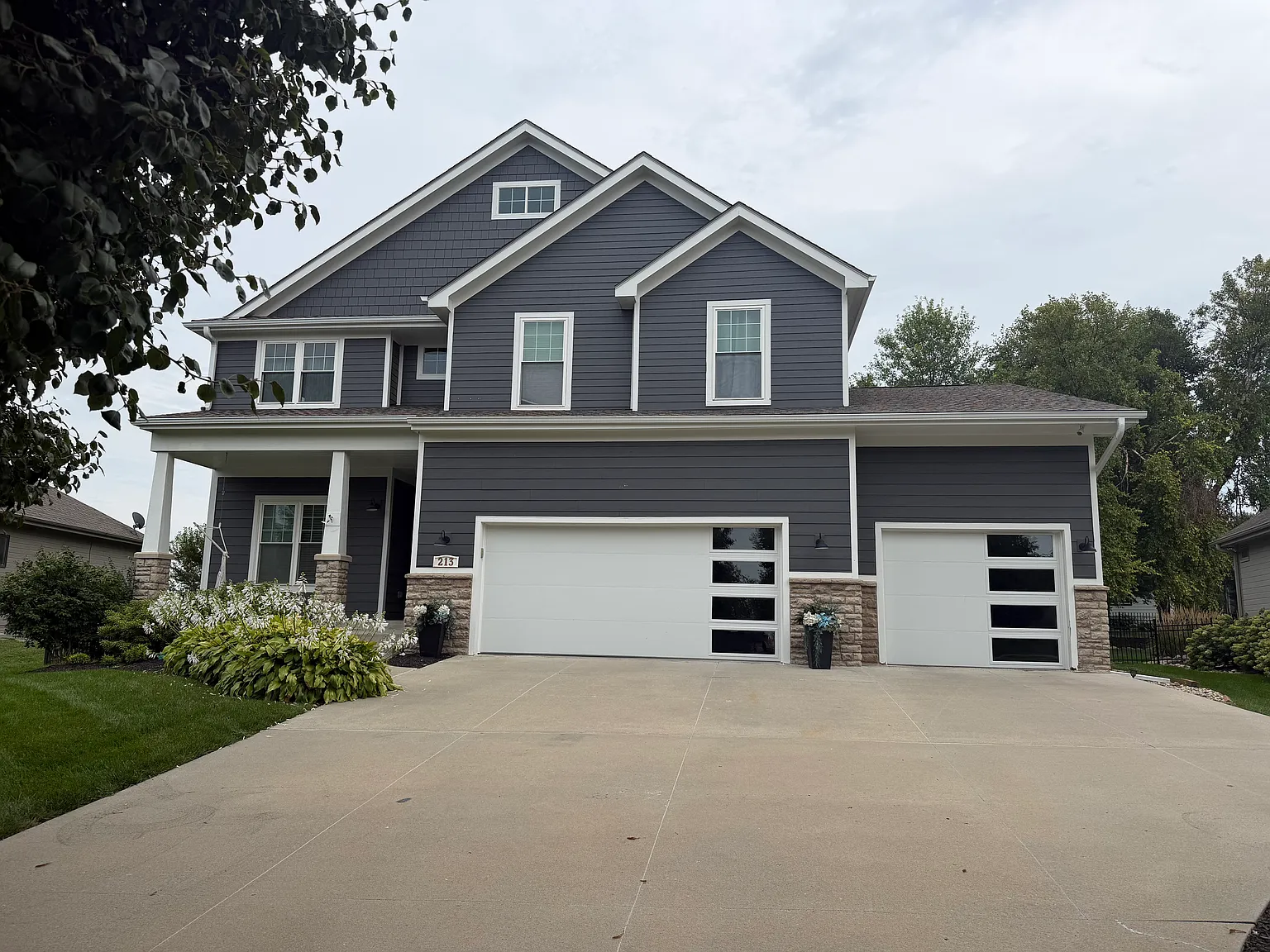 213 S Hws Cleveland Blvd — Photo 1