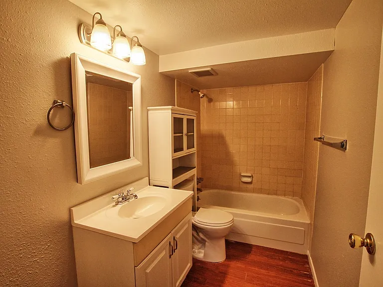 505 S Gaylord St — Photo 13