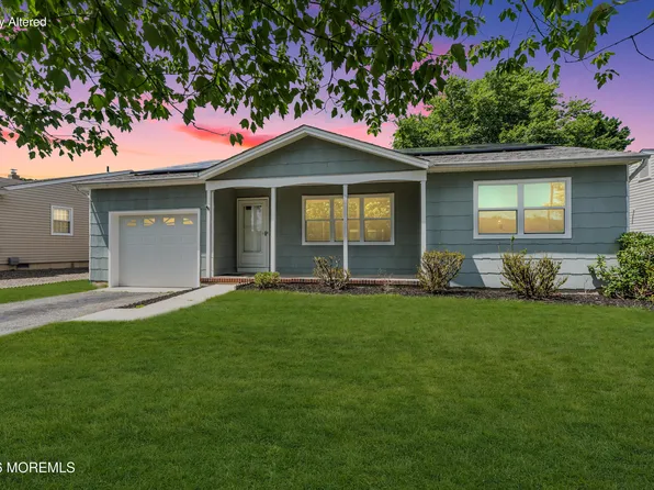 128 Westport Drive, Toms River, NJ 08757