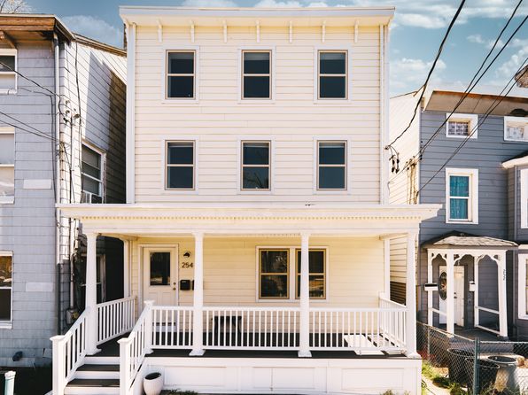 254 Liberty St #1