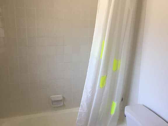 2nd image of 3119 W Deleon St #20