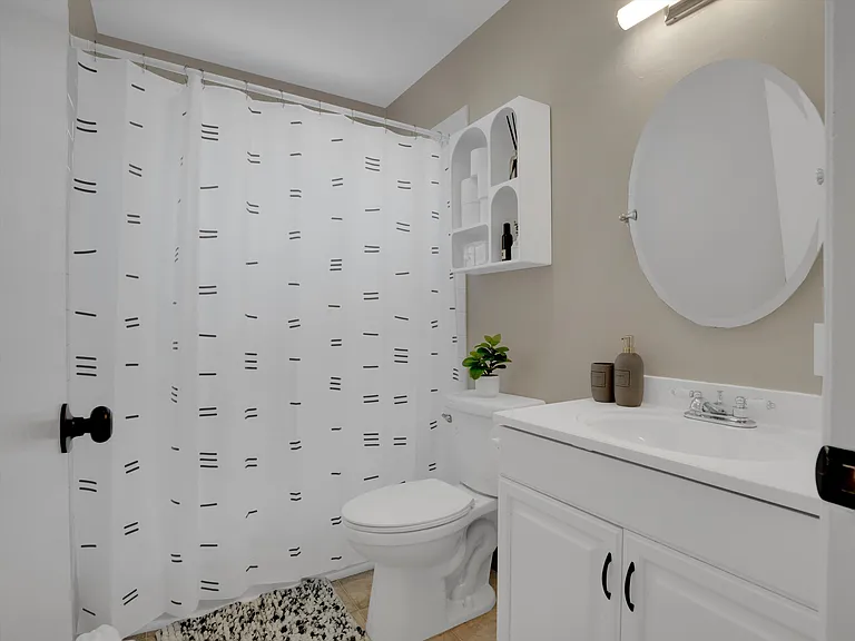 Meadowbrook Dr — Photo 21