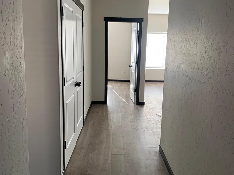 5810 Midland Ln #21 — Photo 2