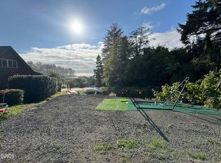 30 Jonis Way, Yachats, OR 97498