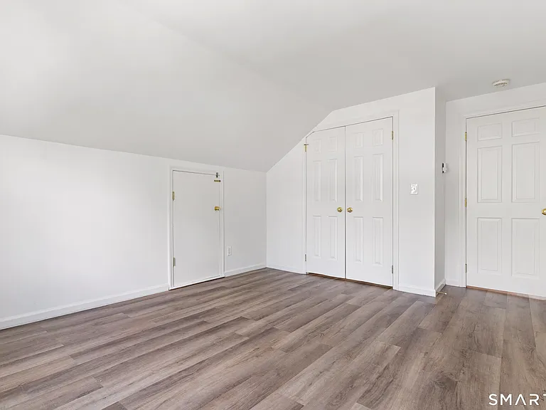 24 Herman Ave — Photo 16