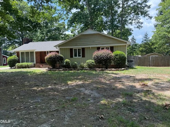 102 Pebblebrook Dr, Knightdale, NC 27545