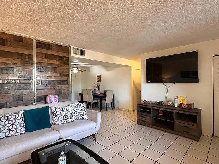 8401 SW 107th Ave #331E — Photo 6