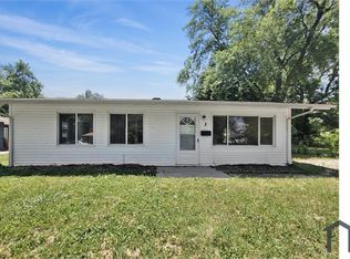 3 W Adams Dr, Cahokia, IL 62206