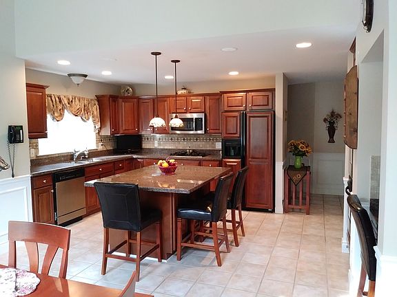 5th image of 6772 Saint Andrews Dr