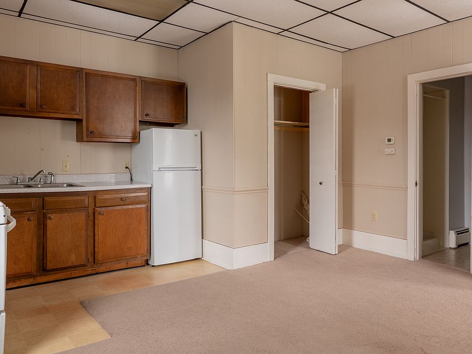 1st image of 90 Markey St