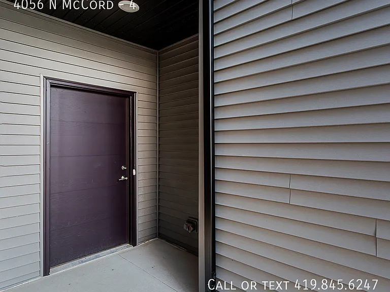 4056 N McCord Rd #4 — Photo 2