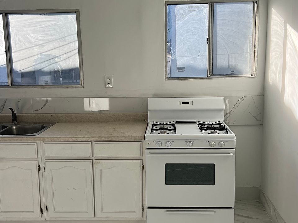 1st image of 5429 Sierra Vista Ave