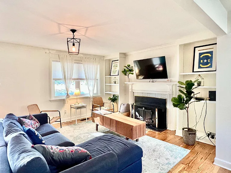 2931 Belmeade Dr — Photo 4