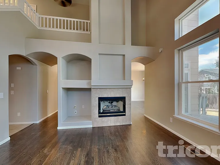 9061 Renoir Dr — Photo 2