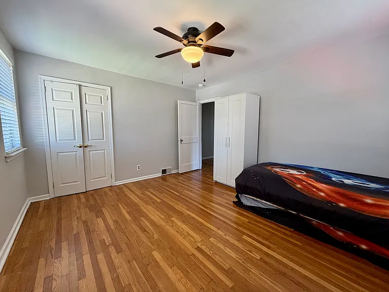 472 Olympic Ave — Photo 18