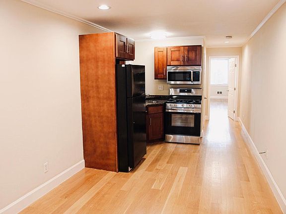 5th image of 40 Adair St #40