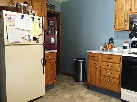 3rd image of 1802 College Ave