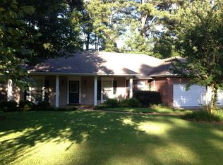 420 Autumn Creek Dr, Ridgeland, MS 39157