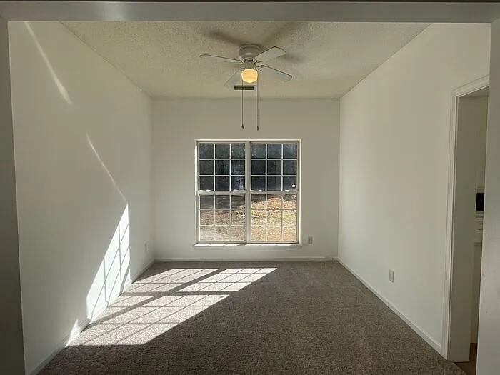 10218 Ridgewell Ct — Photo 4