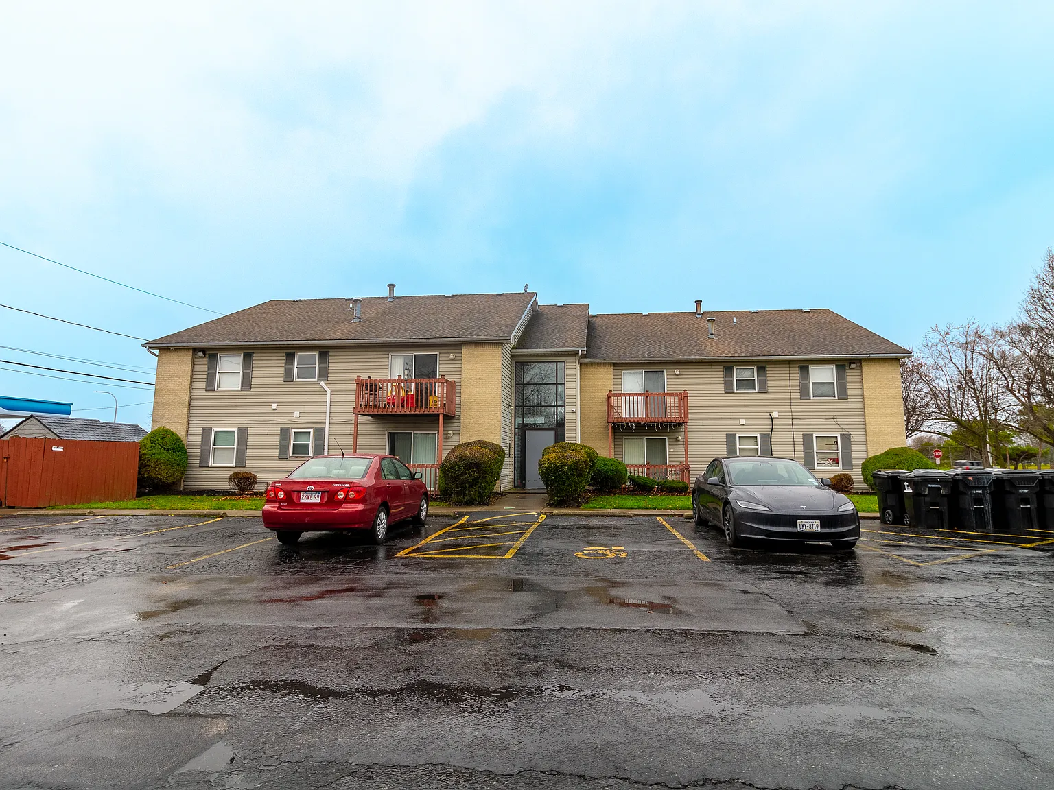 2 bed, 1000 sqft, $1,500 — Photo 2