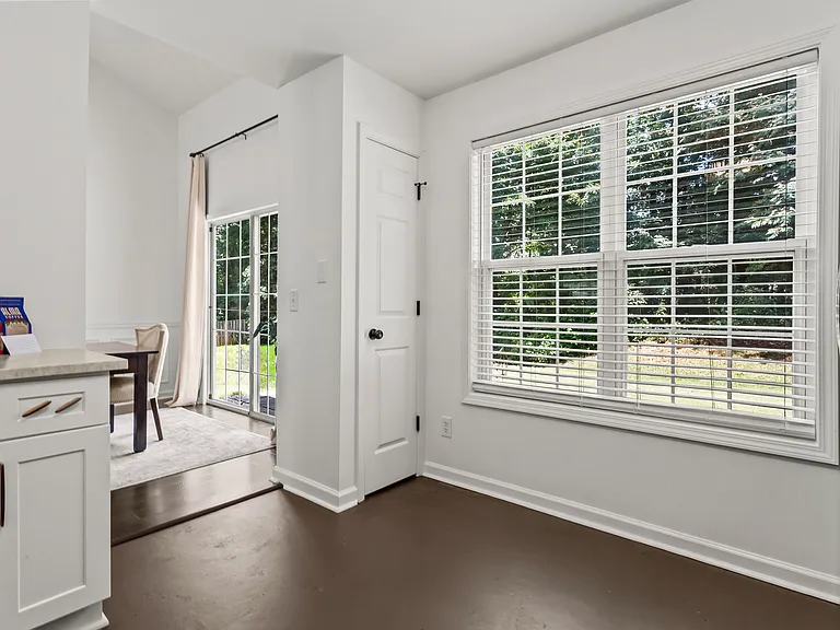161 Weatherstone Dr — Photo 13