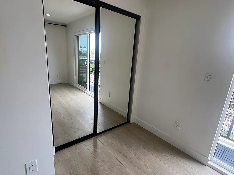 6006 Comey Ave — Photo 37