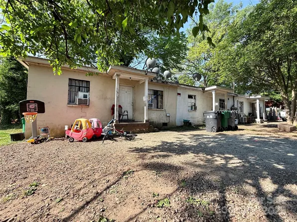 526 Campus St, Charlotte, NC 28216