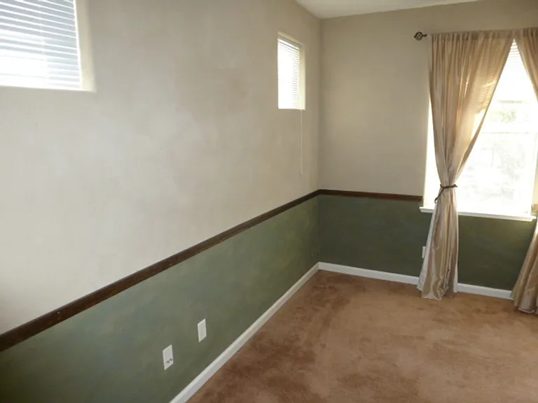 1668 Spicewood Cir — Photo 22