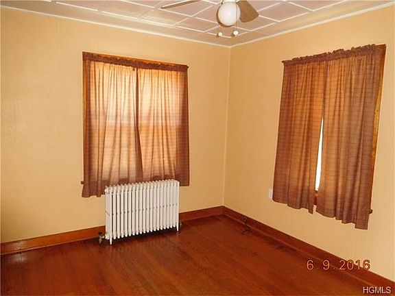 5th image of 26 Winona Ave