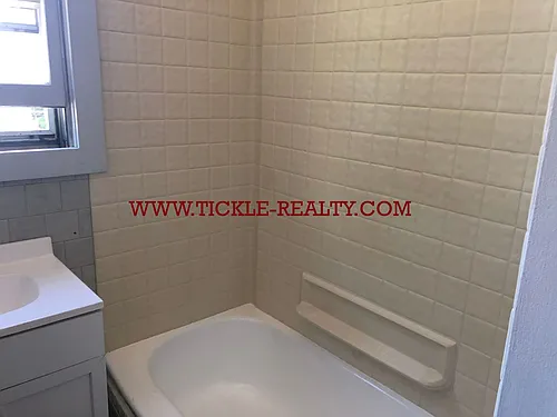 202-204 Meigs St Photo 1