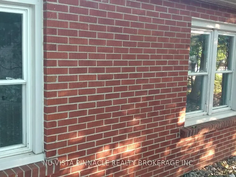 1512 Western Rd — Photo 18