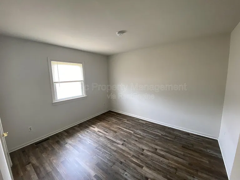 110 Hughey Ct — Photo 14