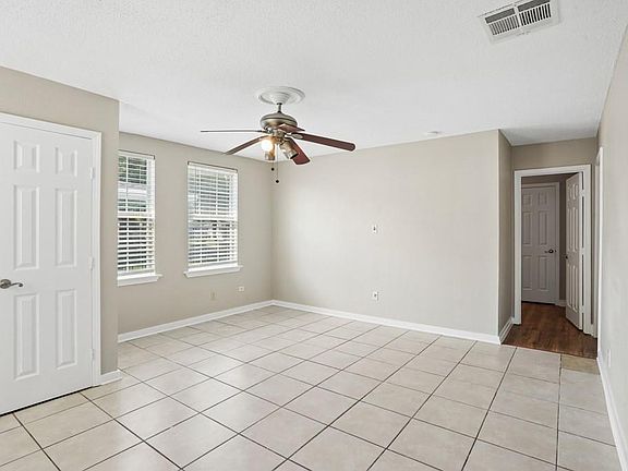 4th image of 7811 Berg St