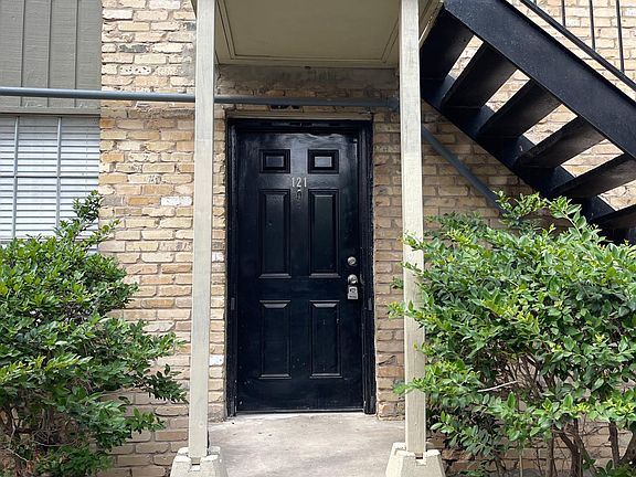 2nd image of 6611 Southpoint St #C-121