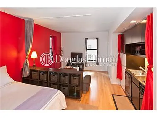 Rented by Douglas Elliman | media 29