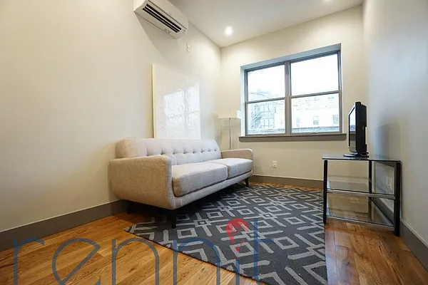 Rented by Rennit Inc. | media 36