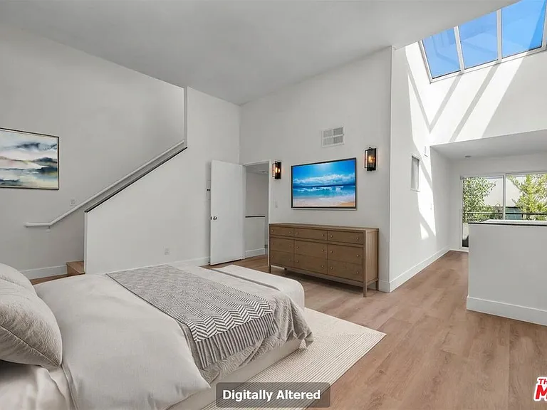 1735 Malcolm Ave #H — Photo 16
