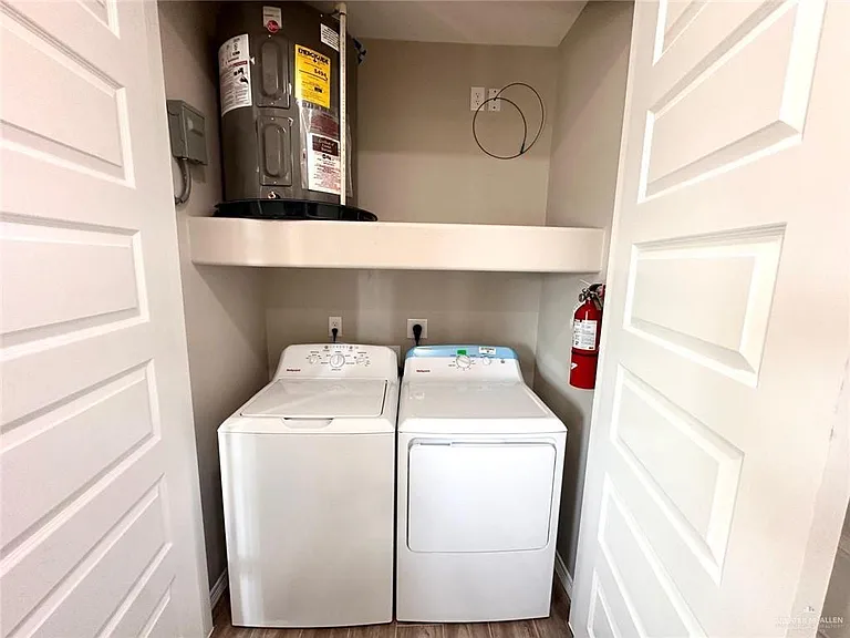3908 Walnut Ave #1 — Photo 11