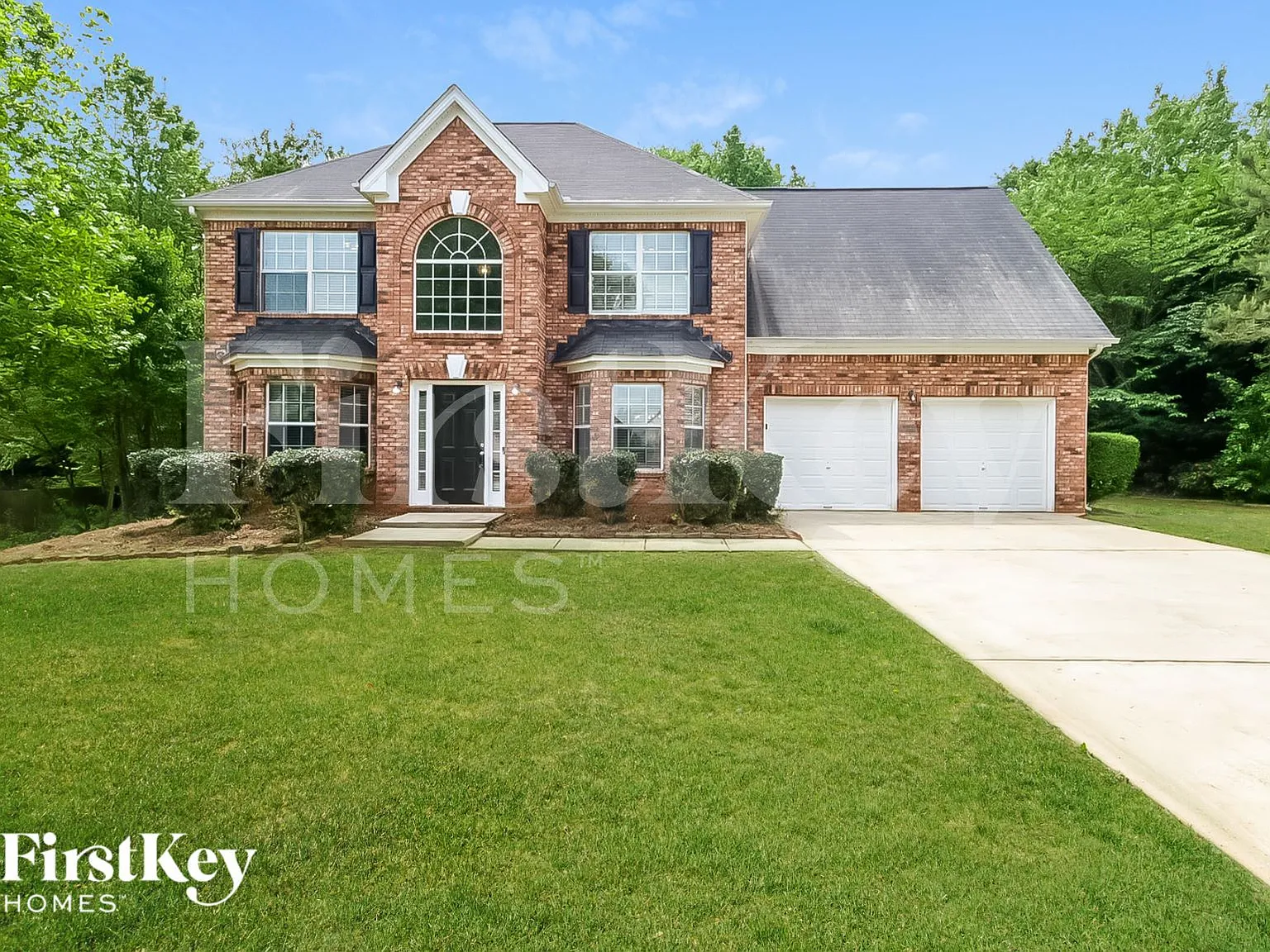 4 bed, 2.5 bath, 2710 sqft, $2,925 — Photo 1