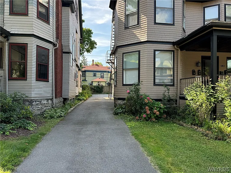 182 Lancaster Ave #2 — Photo 2