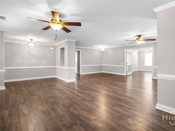 3rd image of 162 George Road