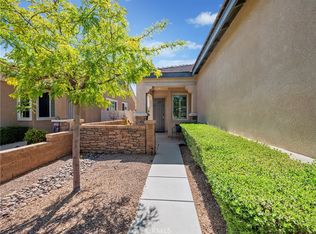 10064 Redstone Rd, Apple Valley, CA 92308