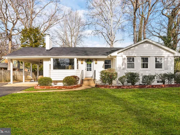 8717 Stockton Pkwy, Alexandria, VA 22308