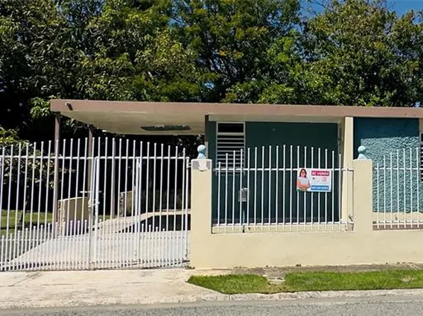 Cll9 Del Carmen #J2, Camuy, PR 00627