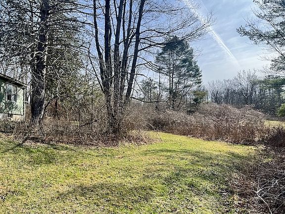 4th image of 899 Cayuga Heights Rd